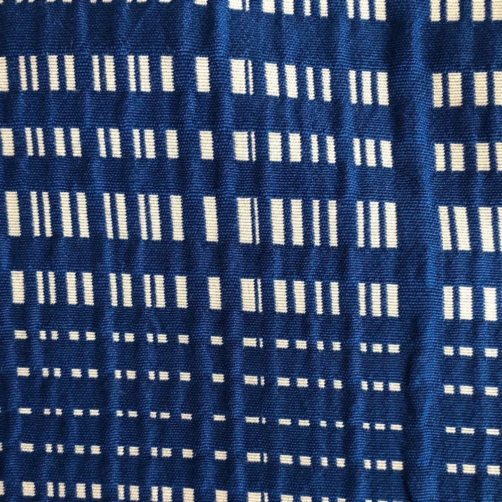 Banana Republic size 8 BLUE SQUARE JACQUARD PENCIL SKIRT - Picture 3 of 4
